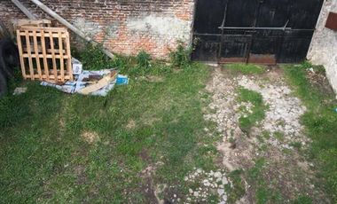 GALPON 200M2 CON BAÑO Y PATIO EN V.BALLESTER,