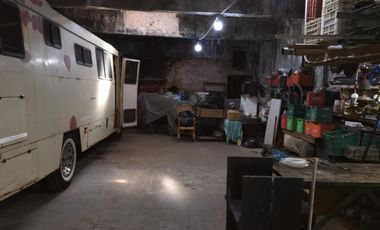 GALPON 200M2 CON BAÑO Y PATIO EN V.BALLESTER,