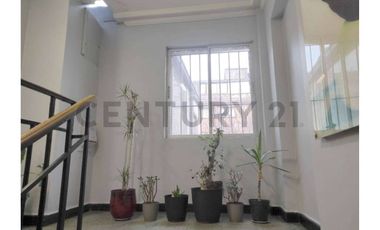 OFICINA EXCELENTE CONECTIVIDAD PARQUE BUSTAMANTE