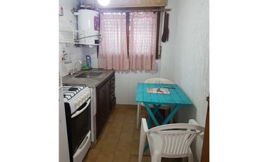 OPORTUNIDAD!!!! VENTA Dpto. dos amb. amplios c/balcones!!!