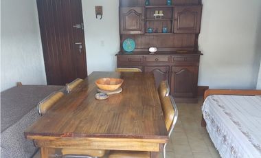 OPORTUNIDAD!!!! VENTA Dpto. dos amb. amplios c/balcones!!!