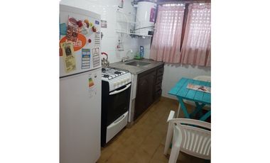 OPORTUNIDAD!!!! VENTA Dpto. dos amb. amplios c/balcones!!!