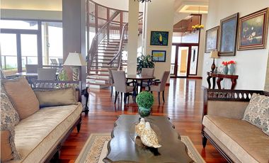 Oportunidad! Se Vende la más Bella Casa de Altos del Maria