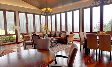 Oportunidad! Se Vende la más Bella Casa de Altos del Maria