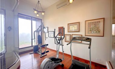 Oportunidad! Se Vende la más Bella Casa de Altos del Maria