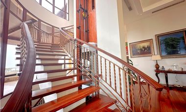 Oportunidad! Se Vende la más Bella Casa de Altos del Maria