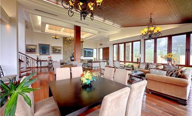 Oportunidad! Se Vende la más Bella Casa de Altos del Maria