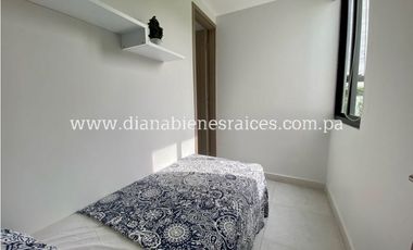 Se vende apartamento en Condado del Rey