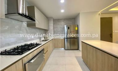 Se vende apartamento en Condado del Rey