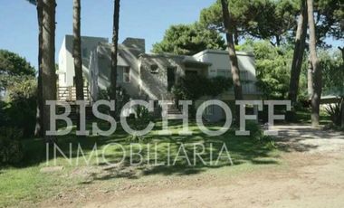 ALQUILER TEMPORARIO CASA CON PILETA EN BARRIO NAYADES PINAMAR