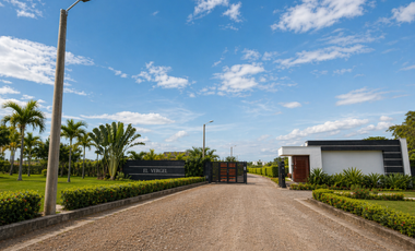 lote en venta en restrepo. Cod V9763806