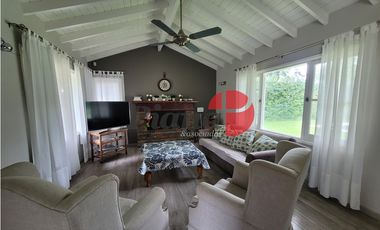 Casa en Venta - Zona Golf - Ideal Vivienda - Refaccionada a Nueva