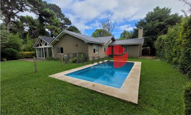 Casa en Venta - Zona Golf - Ideal Vivienda - Refaccionada a Nueva