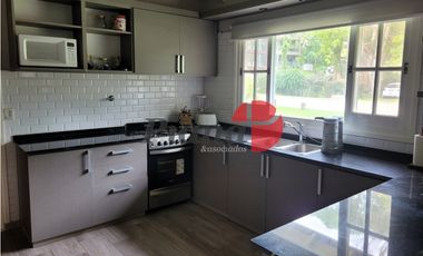 Casa en Venta - Zona Golf - Ideal Vivienda - Refaccionada a Nueva