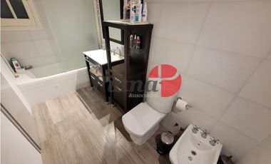 Casa en Venta - Zona Golf - Ideal Vivienda - Refaccionada a Nueva