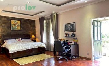 Jual Rumah villa asri Luas cocok untuk Villa Kantor disayap setraduta Cimahi Utara Bandung Jawa Barat