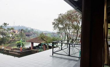 Sewa Villa di Puncak Sebelum Kota Bunga Hanjawar View Danau