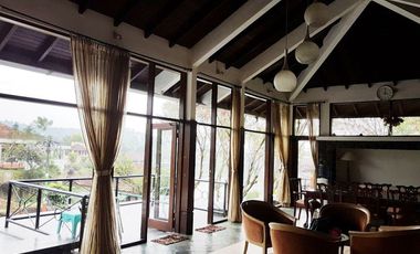 Sewa Villa di Puncak Sebelum Kota Bunga Hanjawar View Danau