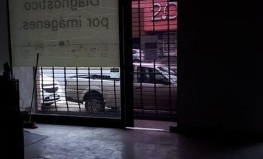 EDIFICIO con Local Comercial - Deposito - Consultorios - Oficinas