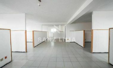 FRANCISCO JUAREZ: EDIFICIO FUNCIONAL, EXCELENTE UBICACION, EN CELAYA, GTO.