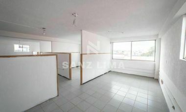 FRANCISCO JUAREZ: EDIFICIO FUNCIONAL, EXCELENTE UBICACION, EN CELAYA, GTO.