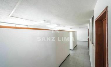 FRANCISCO JUAREZ: EDIFICIO FUNCIONAL, EXCELENTE UBICACION, EN CELAYA, GTO.