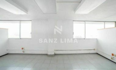 FRANCISCO JUAREZ: EDIFICIO FUNCIONAL, EXCELENTE UBICACION, EN CELAYA, GTO.