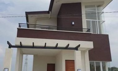 READY FOR OCCUPANCY 3 BEDROOM HOUSE AND LOT IN LIPA