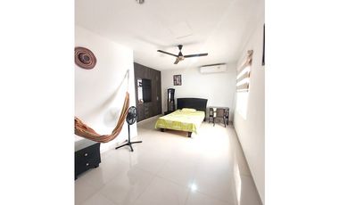 SE VENDE CASA DE DOS PISOS EN BARRIO MI REFUGIO DE MONTERIA