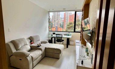 apartamento en arriendo en poblado san lucas. Cod A9317472