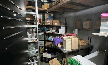 apartamento en arriendo en poblado san lucas. Cod A9317472