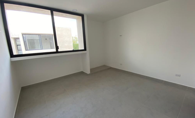 Townhouse de dos recámaras a la venta en Cholul.