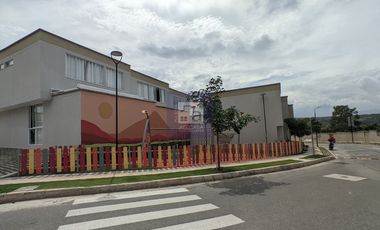 COD. 5732 - SE ARRIENDA CASA - BARRIO: BALCONES DE ALEJANDRIA