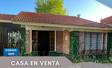 CASA CON 3 AMBIENTES Y AMPLIO LOTE EN VENTA, SANTA TERESITA