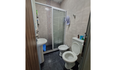 Casa 3 dormitorios sobre asfalto con pileta, Barranqueras