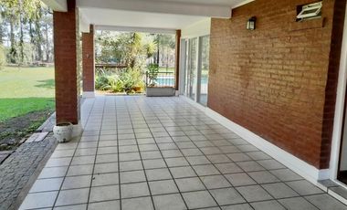 Alquiler de casa en Echeverria del lago-Canning