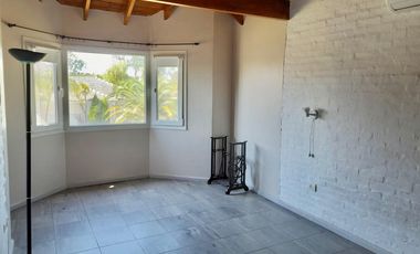 Alquiler de casa en Echeverria del lago-Canning