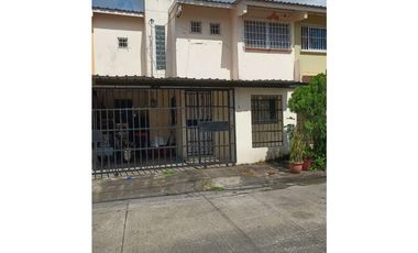 SEA CONFIABLE VENDE CASA DUPLEX EN SAN ISIDRO