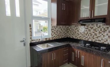 Town house 2 lantai siap huni murah diPd labu,Jaksel