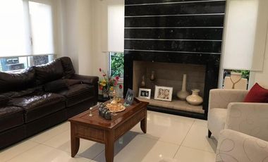 Venta de casa en el Country Echeverria del lago - Canning