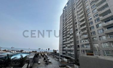 SE ARRIENDA HERMOSO DEPARTAMENTO FRENTE AL MAR.