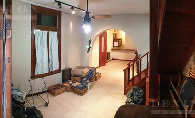 Venta 2 casas Banfield 520m2 pileta quincho 8 ambientes Financiación Permuta
