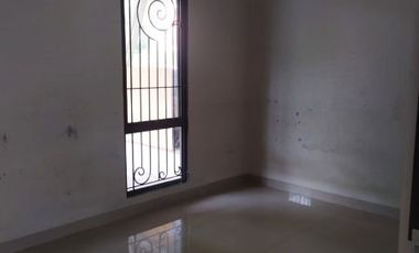 Disewakan Rumah 2lantai, Lokasi Strategis dekat Mall, Sekolah, Toll Bebas Banjir