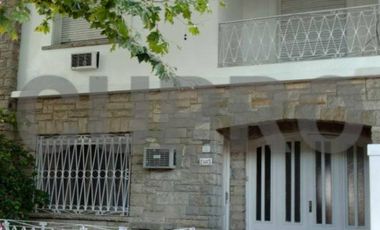 ESPECTACULAR CHALET 5 AMBIENTES S/ LAS HERAS Z/ RESIDENCIAL