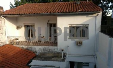 ESPECTACULAR CHALET 5 AMBIENTES S/ LAS HERAS Z/ RESIDENCIAL