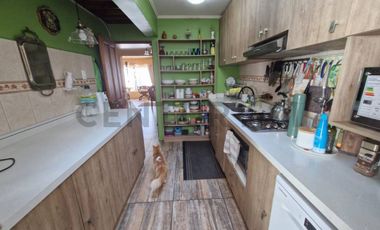 Casa en venta 5D,4B,2E sector Lomas de San Andrés