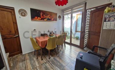 Casa en venta 5D,4B,2E sector Lomas de San Andrés