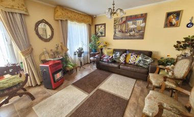 Casa en venta 5D,4B,2E sector Lomas de San Andrés