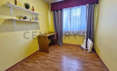 Casa en venta 5D,4B,2E sector Lomas de San Andrés