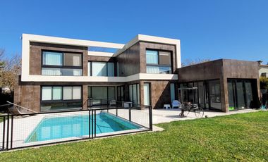 Casa en venta en Santa Maria De Los Olivos